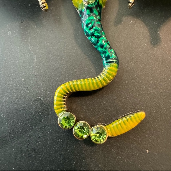 NWT Dragon Jeweled Keychain - Picture 6 of 11